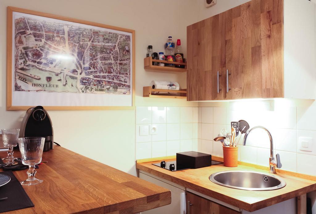 Le Studio Du Gouverneur Honfleur Room photo
